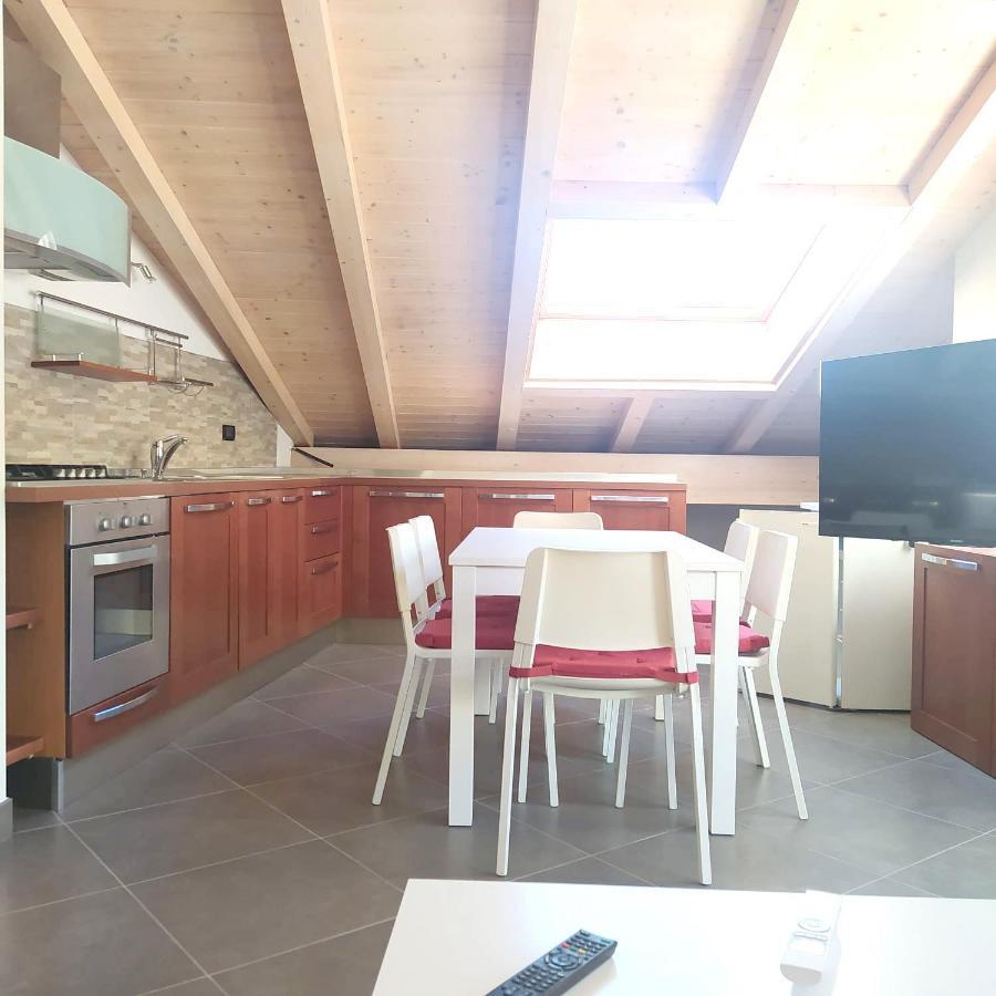 Appartamento Mary - Casa Green - Dog Friendly, Box Auto Коголо Екстериор снимка